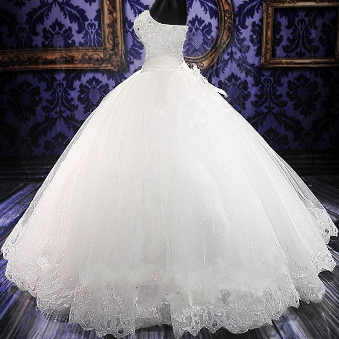 BelaCustom Crystal Sequins Sleeveless Lace Up Ball Grown Princess Wedding Dress