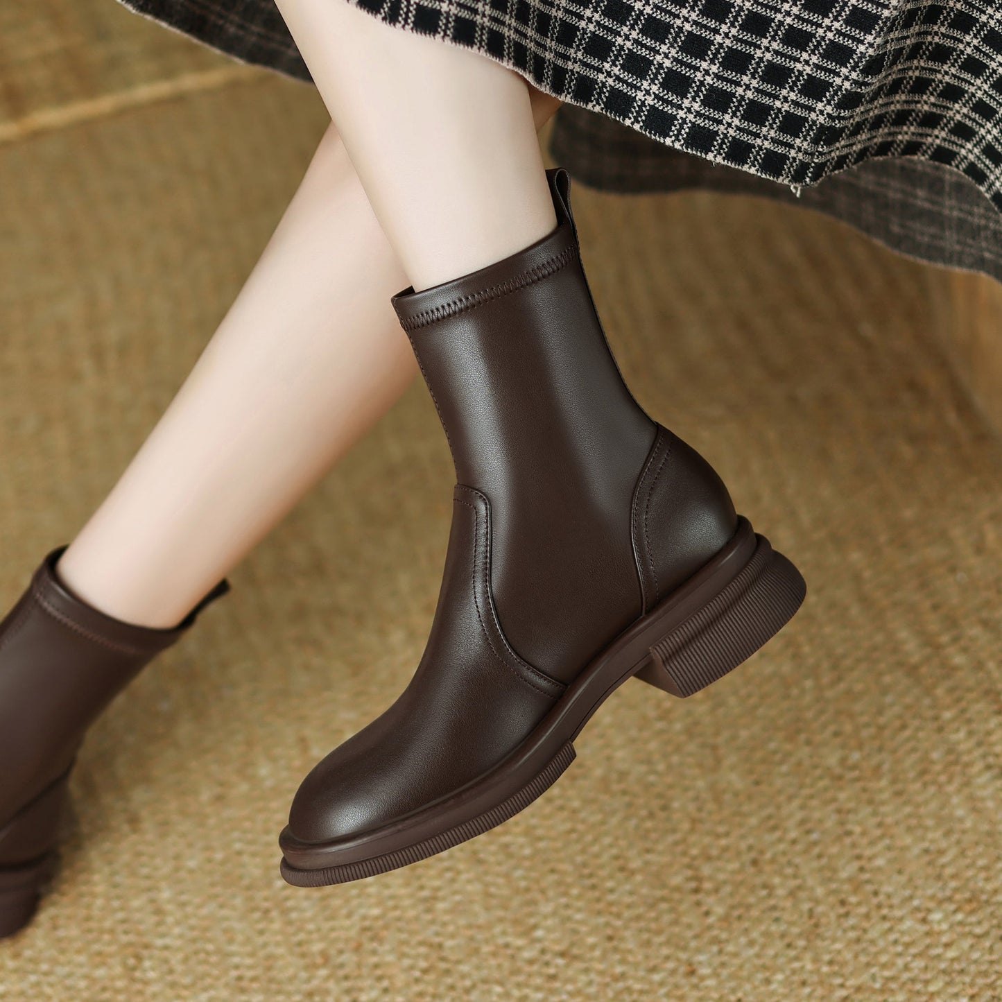 Women's Genuine Leather Round Toe Handmade Platform Slip On Trendy Chelsea Boots