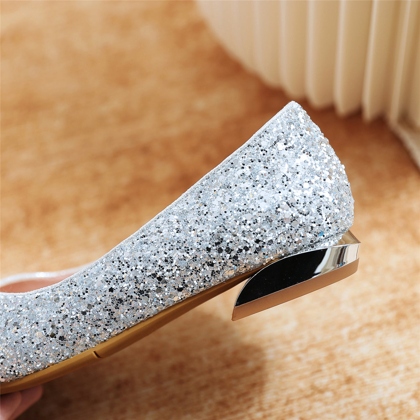 Women's Handmade Glitter Pointed Toe Pearls Pattern Slip On Flat Weeding Shoes